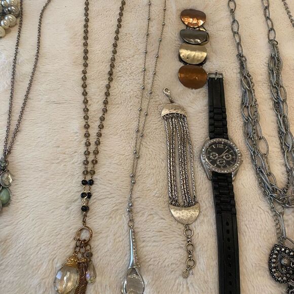 Silver and Gold Vintage Necklaces Collection with Charms and Beaded Elements - Picture 4 of 7